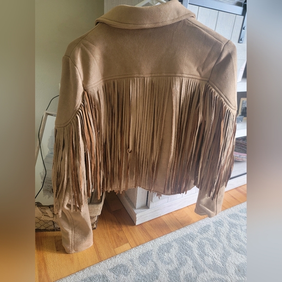 VICI Walford Cropped Fringe Faux Suede Jacket – Brown size small - Picture 6 of 6